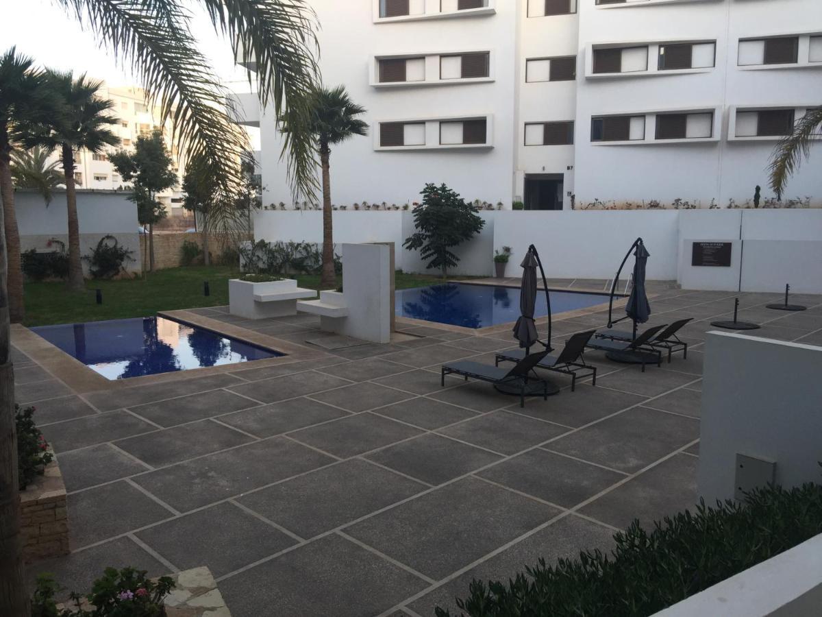 Luxury Apartment 100Sqm With Pool Near Beach Wifi Unlimited With Optical Fiber Agadir Bagian luar foto