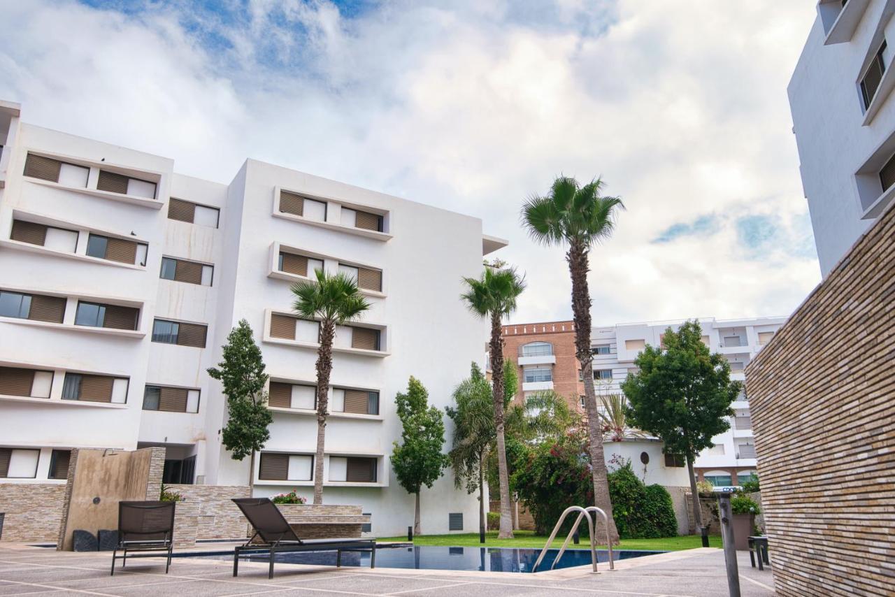 Luxury Apartment 100Sqm With Pool Near Beach Wifi Unlimited With Optical Fiber Agadir Bagian luar foto